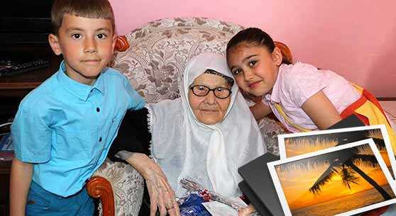 HUZUREVİNE ANNELER GÜNÜ SÜRPRİZİ
