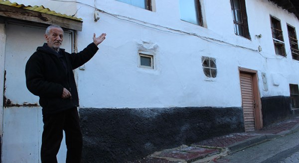 İçinde yatır var yıkmayın...