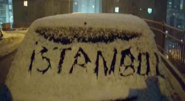 İstanbul'da hayat tamamen durdu