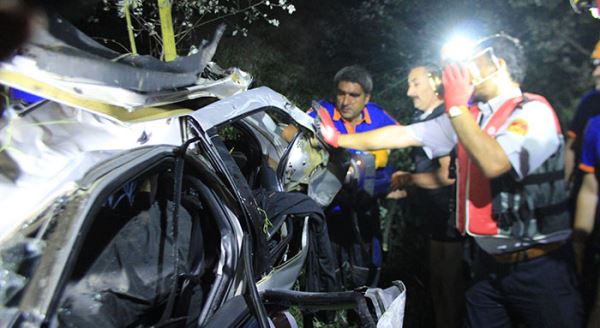 Kazada bir aile yok oldu!