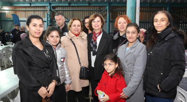 Kazım Kurt ve Ünlüce iftarda Gündoğdu sakinleri ile buluştu