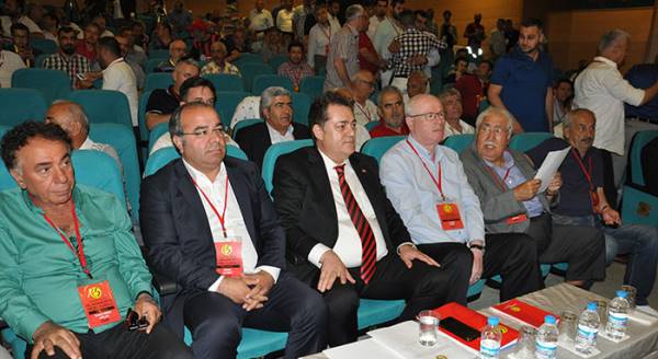 Kongre 1 hafta ertelendi!