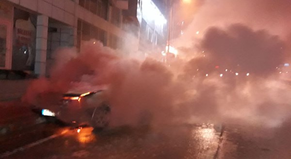 Kontağı çevirince araç alev aldı