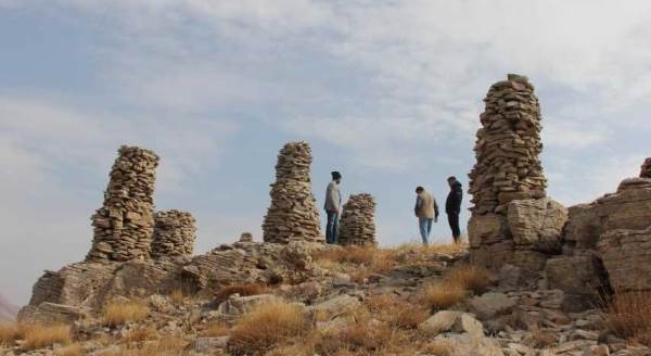 Köylüler pancar toplamaya gittikleri yerde onları keşfetti 