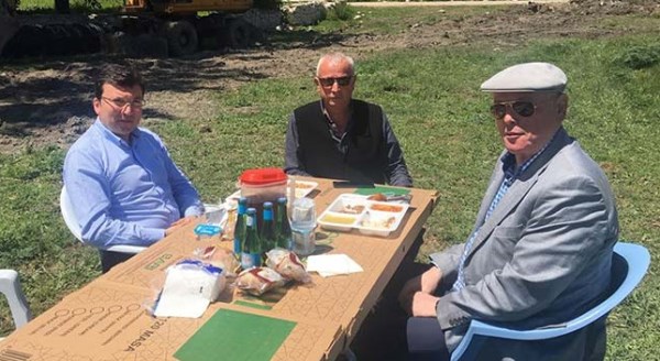 Kurt Eskişehir'in köylerini geziyor