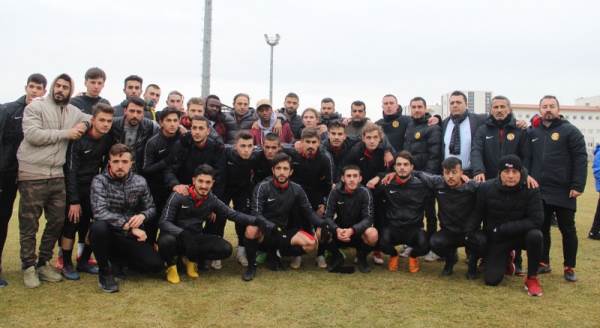 Lisansı çıkmayan oyuncular Eskişehirspor’dan ayrıldı