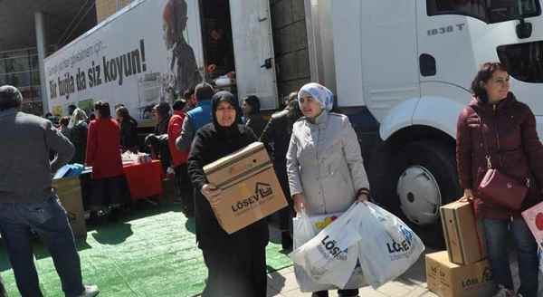 LÖSEV'in İyilik Tırı Eskişehir'e geldi