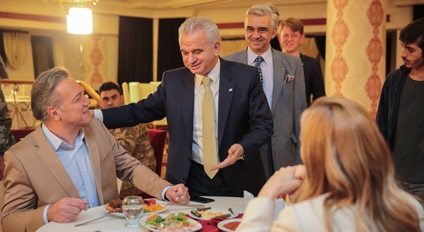 Metin Güler Savaşçı dizisinin setinde