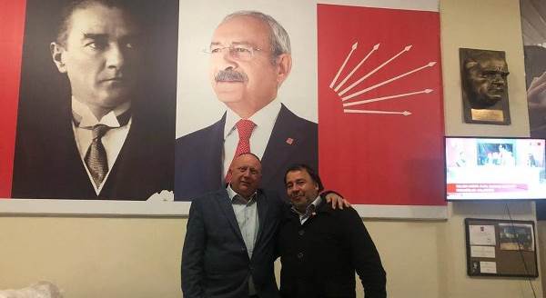 Mihalgazi MHP İlçe Başkanı istifa edip CHP'ye geçti