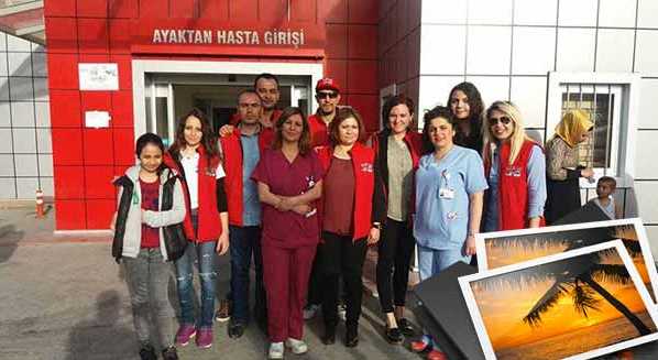 MOTOSİKLET TUTKUNLARI ÇOCUKLARI UNUTMADI