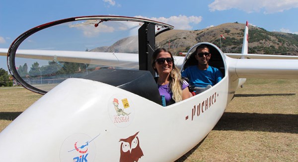 Mutluluklarını havada buldular