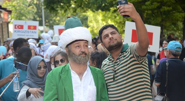 Nasreddin Hoca korteji ile festival başladı