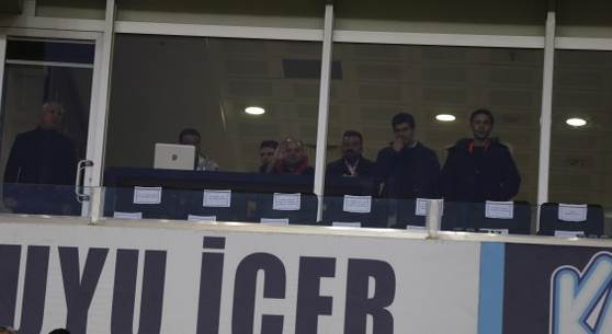 Okay Karacan Eskişehirspor'u tribünden izledi