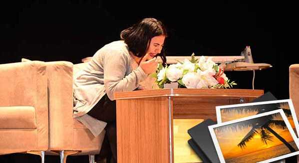 PEMBE KURDELE DUYGULANDIRDI