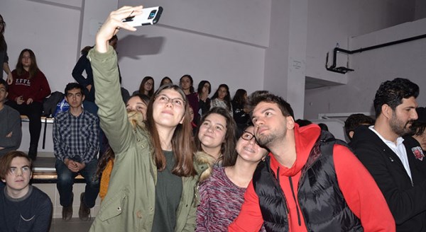 Potanın yıldızları panele katıldı