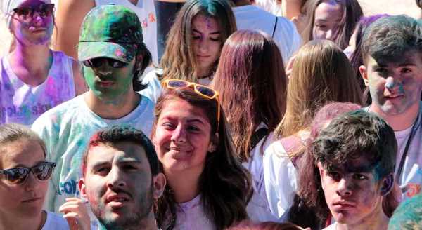 Renkli Koşu etkinliğine bin kişi katıldı