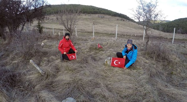 Şehit mezarları ortaya çıkarttı!