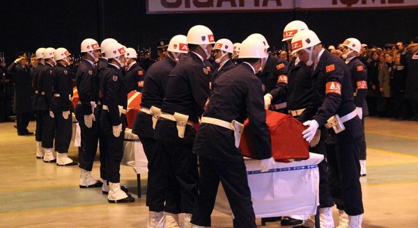 Şehit olan askerler için Eskişehir'de hazin tören