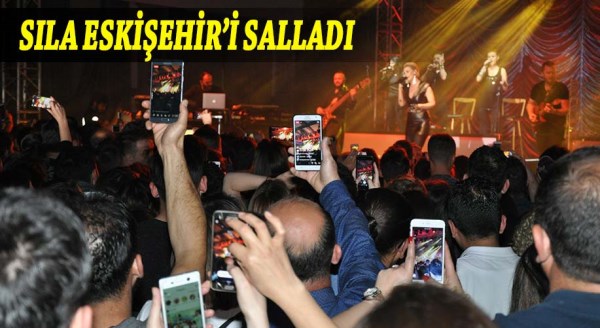 Sıla'dan muhteşem Eskişehir konseri