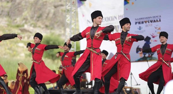 Sivrihisar kültürleri buluşturdu