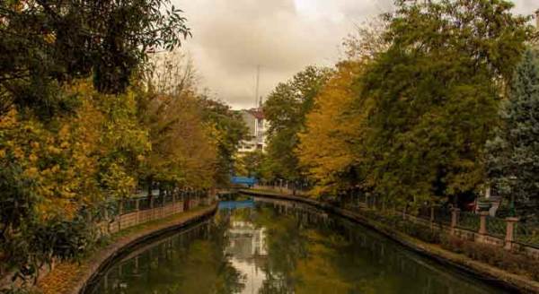 Türkiye’nin Venedik’i sonbahar renklerine büründü