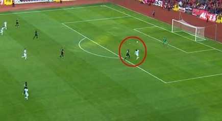 Yediğimiz golde tek başına!