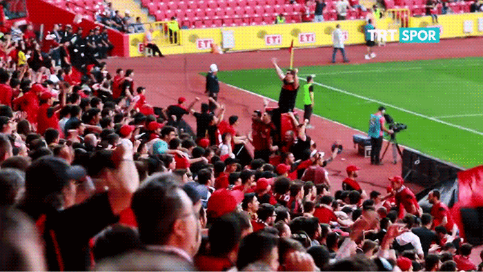 'Kalenin Arkasındaki Ordu' Eskişehirspor belgeseli