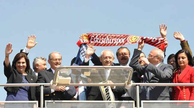 16 Nisan'da sandığa gidin