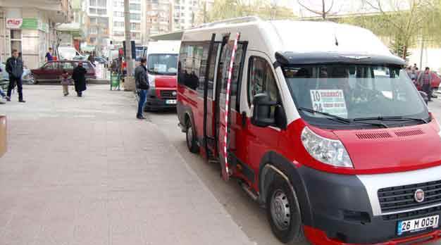 2 LİRA 75 KURUŞ OLAN MİNİBÜS ÜCRETLERİ 3 LİRA OLDU