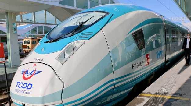 60 kişi Ankara’ya yolculuk yaptı