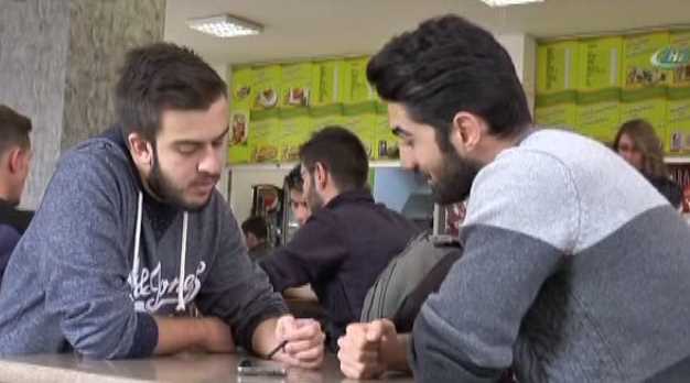 A.Ü. öğrencileri ödüle doymuyor