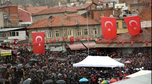 Afyonkarahisar'lı şehit Piyade Yüzbaşı Süleyman Şahin son yolculuğuna uğurlandı