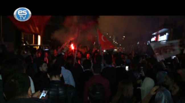 AK Parti'de referandum sevinci