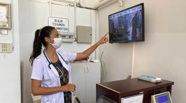 Akademisyenin doktorlara saldırdığı iddia edildi