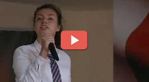 AKİF ŞİİRİNİ EZBERE OKUDU