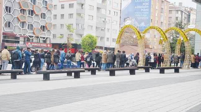 ALIŞVERİŞ ÇILGINLIĞI