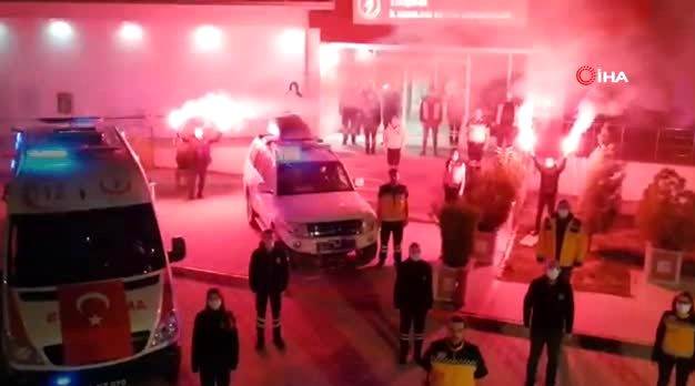 Ambulans sirenleri 23 nisan için çaldı