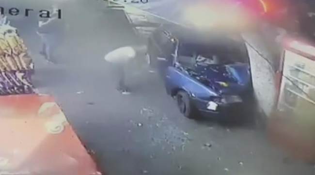 Arabada tartışma kaza getirdi