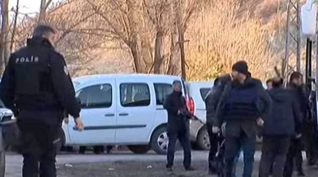 ARAÇLAR TEK TEK DURDURULDU 