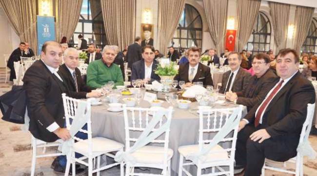 ATAÇ, ESNAF VE TÜCCARLARLA BİR ARAYA GELDİ