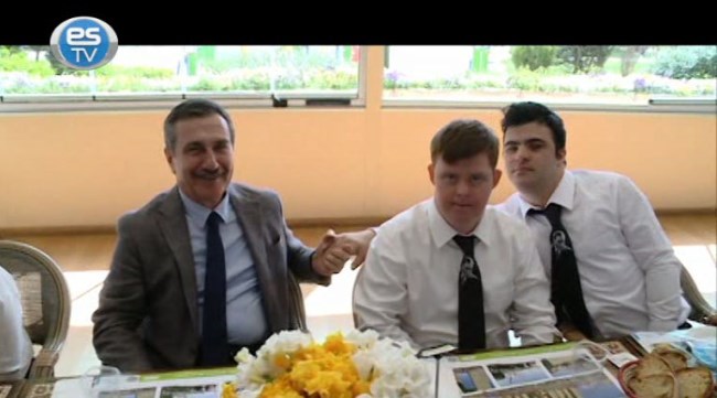 Ataç Down sendromlu çocuklarla buluştu