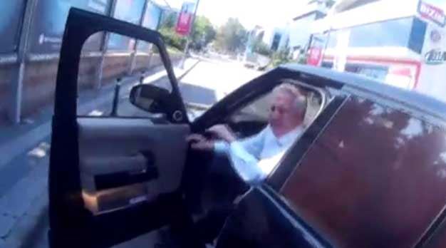 Aziz Yıldırım'ın trafikte tartışması kamerada