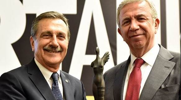 Başkan Ataç’a sanata katkı onur ödülü