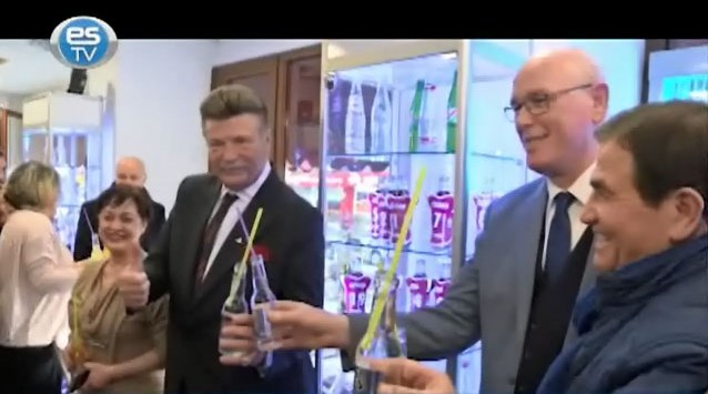 Bu kez gazozu kendisi içti