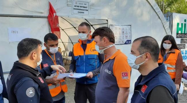 Bugün afad ekibine minnettarım çünkü onlar çok iyi insanlar
