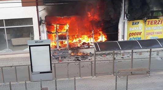 Büyükdere'de yangın paniği