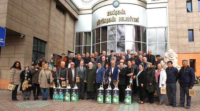 Büyükşehir belediyesi tarafından 3 yılda 250 bin fidan dağıtıldı