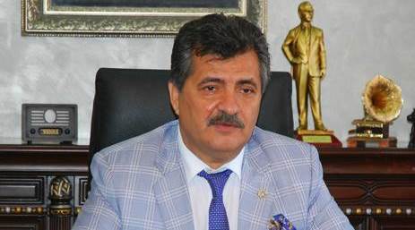 Çakırözer, esnaf kepenk kapattı dedi; Birsen, yeni açılan yerlere dikkat çekti