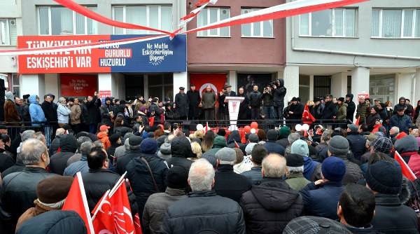 CHP Tepebaşı seçim iletişim merkezi açıldı