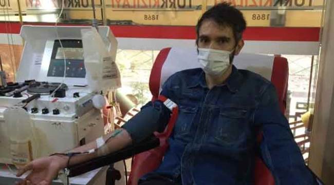 Covid 19'u yenen vatandaş plazma bağışında bulundu